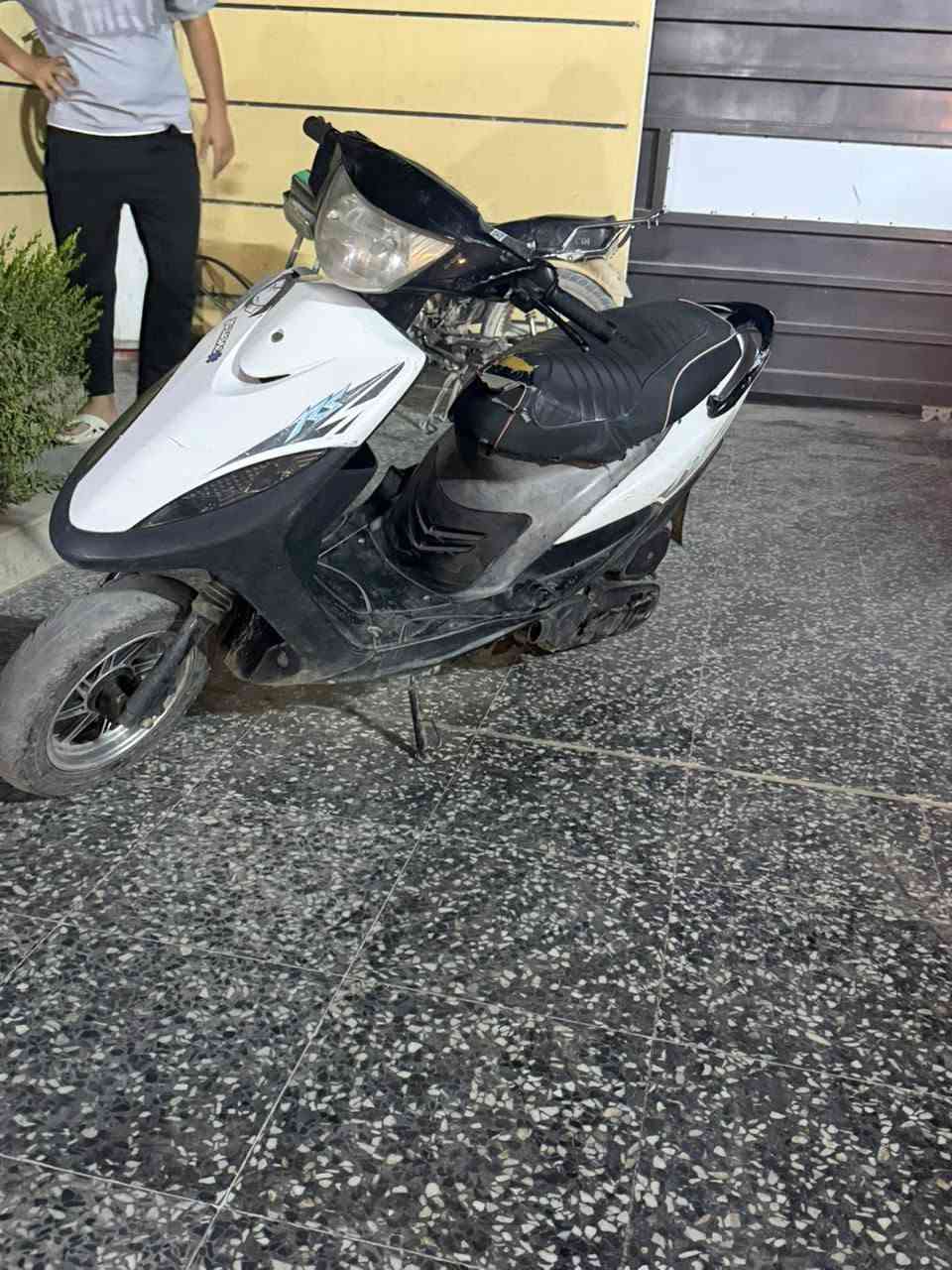 ماكس عدله للبيع مكينه خرسه لا تنقيص لا تبخير دراجه نضيفه عوزها ملاحضات بسيطه البريك الخلفي عوزه ضب أو بنز  شغاله سلف وهندر بس باتريها ضعيف ويل نجمه لاصلي
المكان بغداد المعامل السعر ب400وبيها مجال بسيط  للاتصال ***********
ماكس عدله للبيع مكينه خرسه لا تنقيص لا تبخير دراجه نضيفه عوزها ملاحضات بسيطه البريك الخلفي عوزه ضب أو بنز  شغاله سلف وهندر بس باتريها ضعيف ويل نجمه لاصلي
