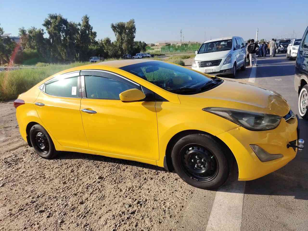 السلام عليكم النترا أمريكي موديل 2015 رقم بغداد تخم تاير تبريد ثلج سيارة مناقصها برغي كير مكينة كفالة والسونار موجود بالصور السعر 100 العنوان بغداد ابوغريب للاستفسار ***********
