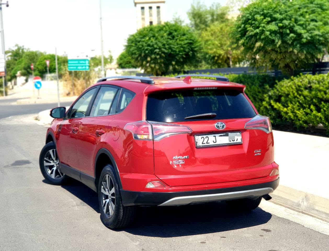 TOYOTA RAV4  AWD / XLE 

مودیل 2017 

دواخل بیجی و اسود
مواصفات XLE امریکی
دبل اکسل 4X4
المسافە المقطوعە 64 mile ڕۆیشتووە
محرک 2.5 ما مفتوح
V4 اربع سلندر 

ملاحظة : ضررها جاملغ واحد مع بقعتین بالباب + تعدیل بارد واحد 

تێبینی : تەنها یەک چاملغ و دوو پەلە سبوغی هەیە لەگەڵ یەک بست ساردی 

مواصفات ( سلایت ـ بلاجکتور ـ دبل اکسل ـ حساسات ـ تحكمات ستیرن فول ـ مرایة كهربائیة ـ بلاجکتور ـ مقاعد کهربائی ـ صندوق شفط ـ شاشە و کامیرا )

السعر 163 ورقە و مجال قلیل 

کیر + محرک + تبرید + تحویل بشرط
رقم + سنویە + هزە کلها جدید لـ 2031 

*********** موجود واتساپ ـ ڤایبر أربيل, العراق

