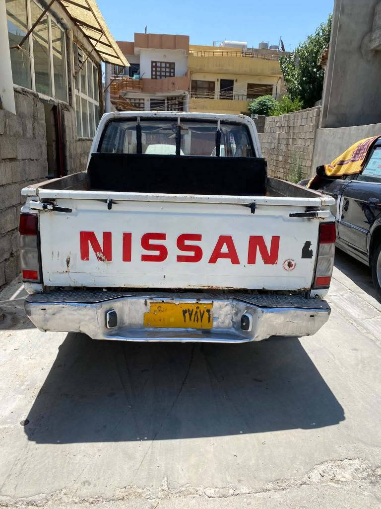 نيسان موديل ١٩٨٨ سعري خوار همو بازار  هموي گياني مزبوت  ئارمي بلاستك هه ولير  ناو سور  ٤ تاى لوك له زيره  كامل كارباي ايش ئاكا  سياره كه بي مسرفه  ئالو گور ئه كه م  له سه ر دل گرتن (***********) السليمانية, العراق
