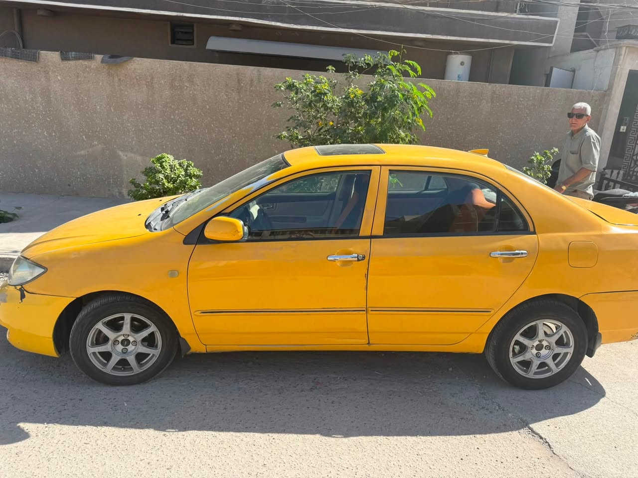 Byd تكسي
موديل ٢٠١١
سياره جديده تبريد حداديه كير كفاله
مكينه بلاديه ما مفتوحه بيها خيط خفيف كلش
على ايد وحده من الشركة
بدون صبغ بدون تصليح كفاله عامة
سعر مناسب جدا ٣٨ و بيها مجال بسيط
مكانها بغداد ورقم بغداد
مصفرة هيئة و غرامات
تحويل ثاني يوم
سنوية لل ٢٠٢٨
يعني كبل للشارع

***********
