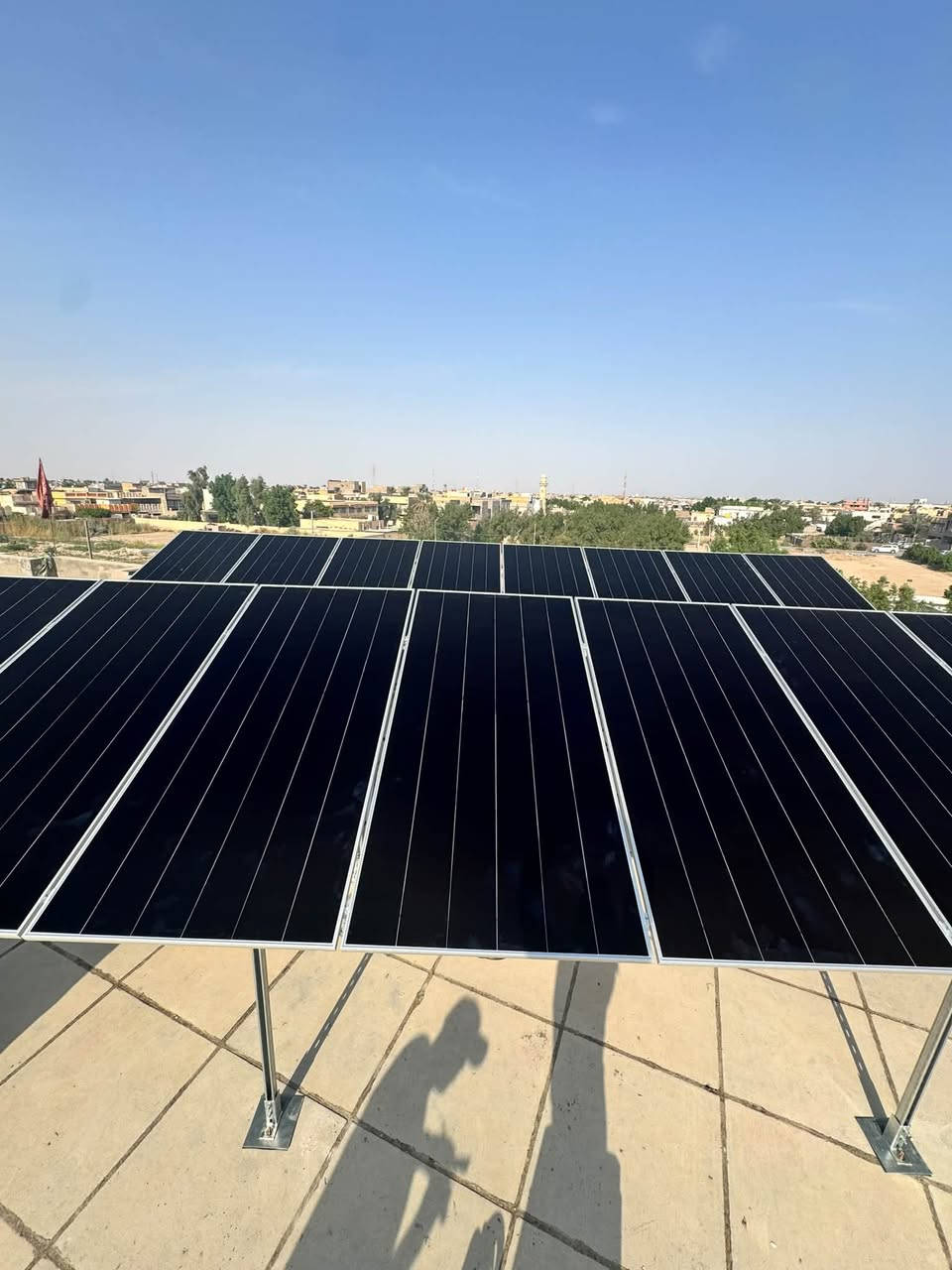 انفرتر Solis 10kW • بطارية Pylontech • ألواح AIKO ثنائية الوجه