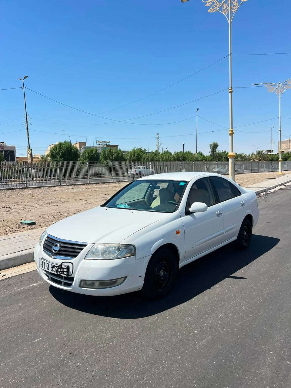 سلام عليكم نيسان سني للبيع مديل 2009 مكينه 1600 كير اوتو  مكفوله من الضربه والصبغ فقط مكان بارد السونار مرفق  جاهزه من كلشي كير ومكينه وحداديه وتخم تاير ودوشمه رقم بغداد بسمي هزه جديده سعر 95 وبيها مجال مكاني كربلاء شراي يتصل ***********
