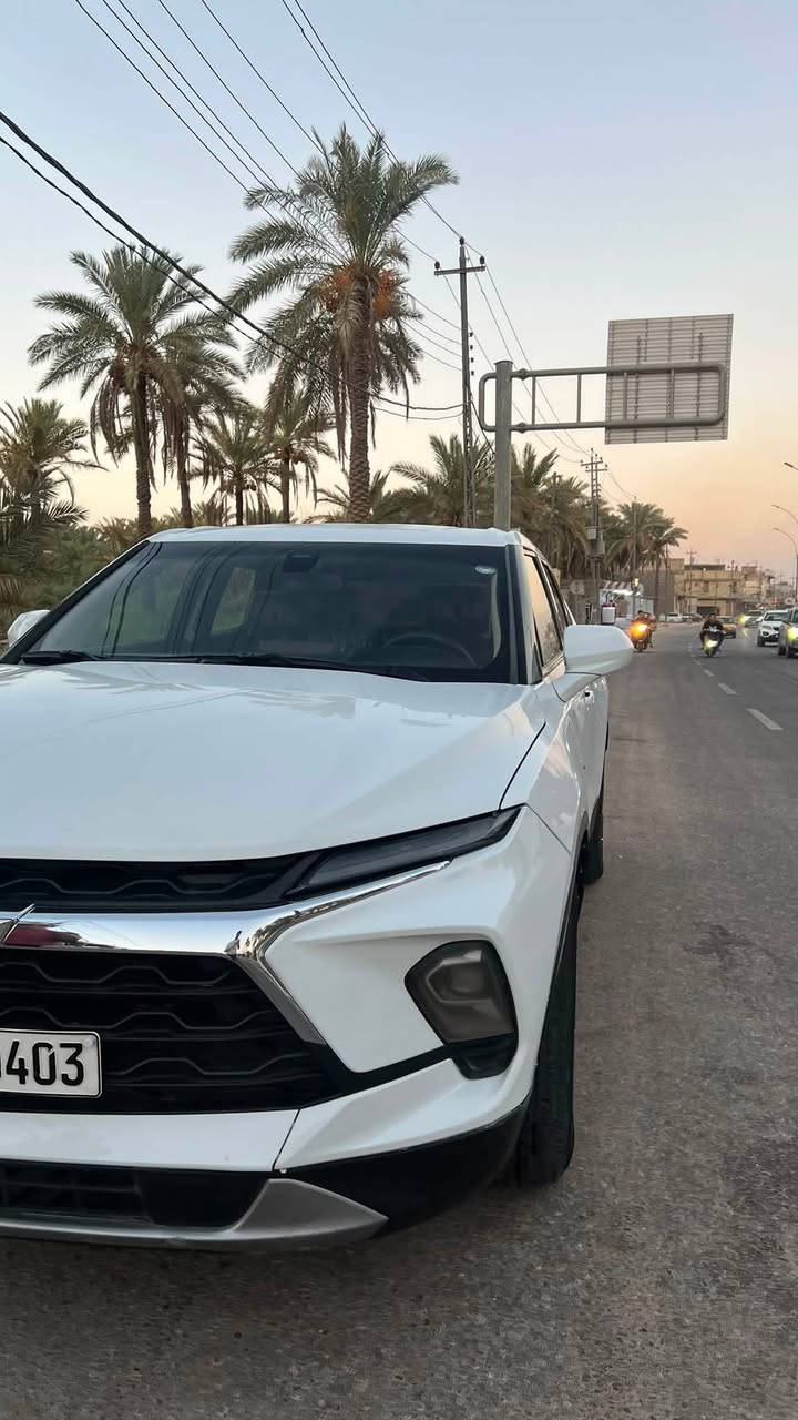 للبيع
بلايزر 2023 ⚪️ لون ابيض

‏Lt 2000 تيربو

السعر 178  ورقة كامل مرقم اربيل

✨ المواصفات:

🔹 دفع رباعي (4WD)

🔹 رادار تحذير أمامي

🔹 كرسي السائق كهرباء

🔹 كاميرا خلفية

🔹 مثبت سرعة

🔹 نظام تحديد المسار

🔹 تحكمات ستيرن

🔹 ماوس أنظمة القيادة

🔹 شاشة وسطية

🔹 هاند بريك كهرباء

🔹 تبريد خلفي قطعتين

🔹 منافذ شحن USB و Type-C

🔹 أربع أبواب بصمة

🔹 مانع انزلاق ABS

🔹 أوتو ستوب

ماشية 20 الف ميل فقط بعدها جديدة 

محرك 4 سلندر 2000 تيربو قوي واقتصادي

دفع رباعي سيارة فور ويل 

ضررها بسيط كلش طخة تقريباً جاملغ امامي تبديل وباب صبغ بدون بجم كبس

مكان كربلاء  للاتصال الرقم: ***********
