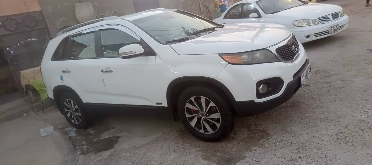السلام عليكم كيه سورنتو خليجي رقم اربيل بسمي موديل 2013 مكينه 2400 بيه بنيد وجاملغ سبعه راكب 3قطع تبريد  السعر130 وبيه مجال اتصل وبيك خير ودلل *********** بي واتساب
