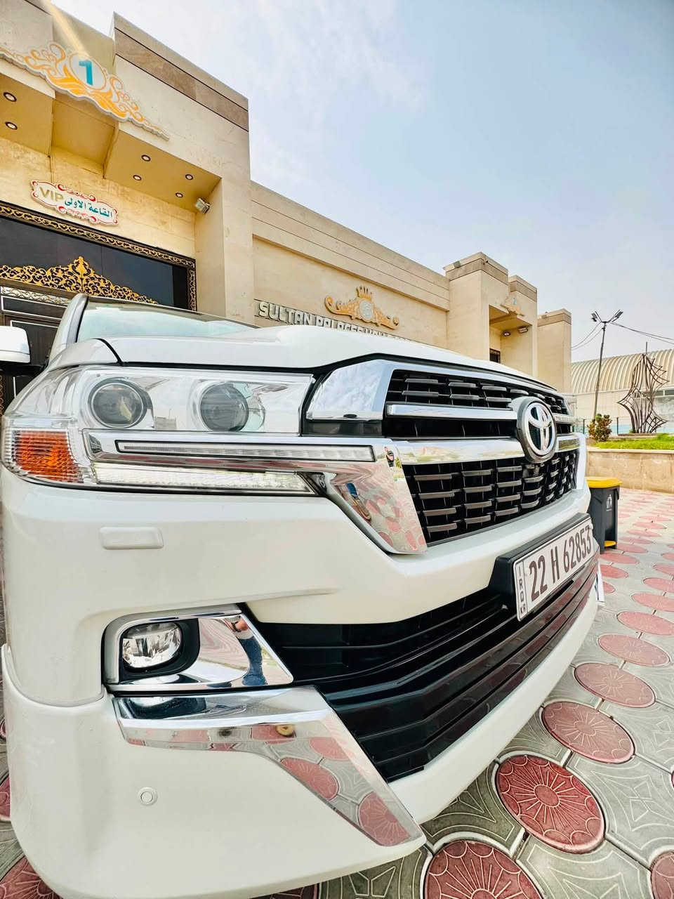الحلال للبيع للبيع او مراوس 

تويوتا لاندكروز جيهان ام الضمان  GXR 2021 🇯🇵 
السياره جاهزه من كلشي وكفاله عامه من البارد والصبغ ولتبديل ولفتح والرصعات ولخدوش حتى الدعاميات كفاله.

-ماشيه 87 الف كم حقيقي شرط الفحص

المواصفات:
📌ايرباكات عدد 8
📌كامرات محيطيه 360درجه
📌كشنات جلد اصل
📌كشنين فول كهرباء للسائق والراكب
📌شاشات خلفيه 
📌شاشه وسطيه اصليه كار بلي و اندرويد اوتو
📌ثلاجه وسطيه
📌مري شفط وقلابه عند الرجوع للخلف
📌مرايات عاكسه للضوء
📌تشغيل عن بعد
📌ترحيب بيبان مع المرايات و الضوء الداخلي
📌حساسات اماميه و خلفيه
📌مكينه 6 سلندر 4000 تنفس طبيعي
📌دبل ماوس وكل انظمة القياده حسب نوع الطريق
📌لايتات ولكشافات زنون اصل + LED نهاري اوتو  
📌طفايه حريق داخليه
📌زراك لايت
📌فتحة سقف
📌عتب ابواب ليزريه
📌3 قطع تبريد
📌مقاعد 7 راكب
و الخ... من مواصفات الاندكروز المعروفه. 

-السياره بحاله الوكاله كلشي بيها جديد و جاهز مكينه وكير ما مفتوحات وعلى وضع الشركه حداديه امامي خلفي جديد و بعدهن بالخط الازرق ما بيهه اي نقص تراي زيرو جواهه تخم تاير جديد باتري جديد حتى ماي الراديتر بعده على وضع الشركه 

-رقم اربيل الدولي تريد وكاله تريد تحويل موجود

-السعر (518$) و بيها مجال للشراي

للتواصل/ *********** - ***********
*مكان السياره النجف الاشرف
