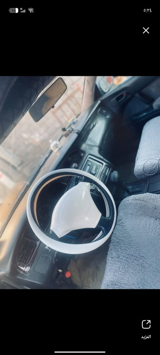 كراون بطه موديل 93مكينه كير حداده تايرات تبريد دواخل خير من الله البدي كفاله من الضربه والصبغ فقط جراد قليل مكان السياره البصره الكرمه حي الرساله السده الناصيه السعر 37وبيها مجال حق الجيه *********** ...*********** البصرة, العراق
