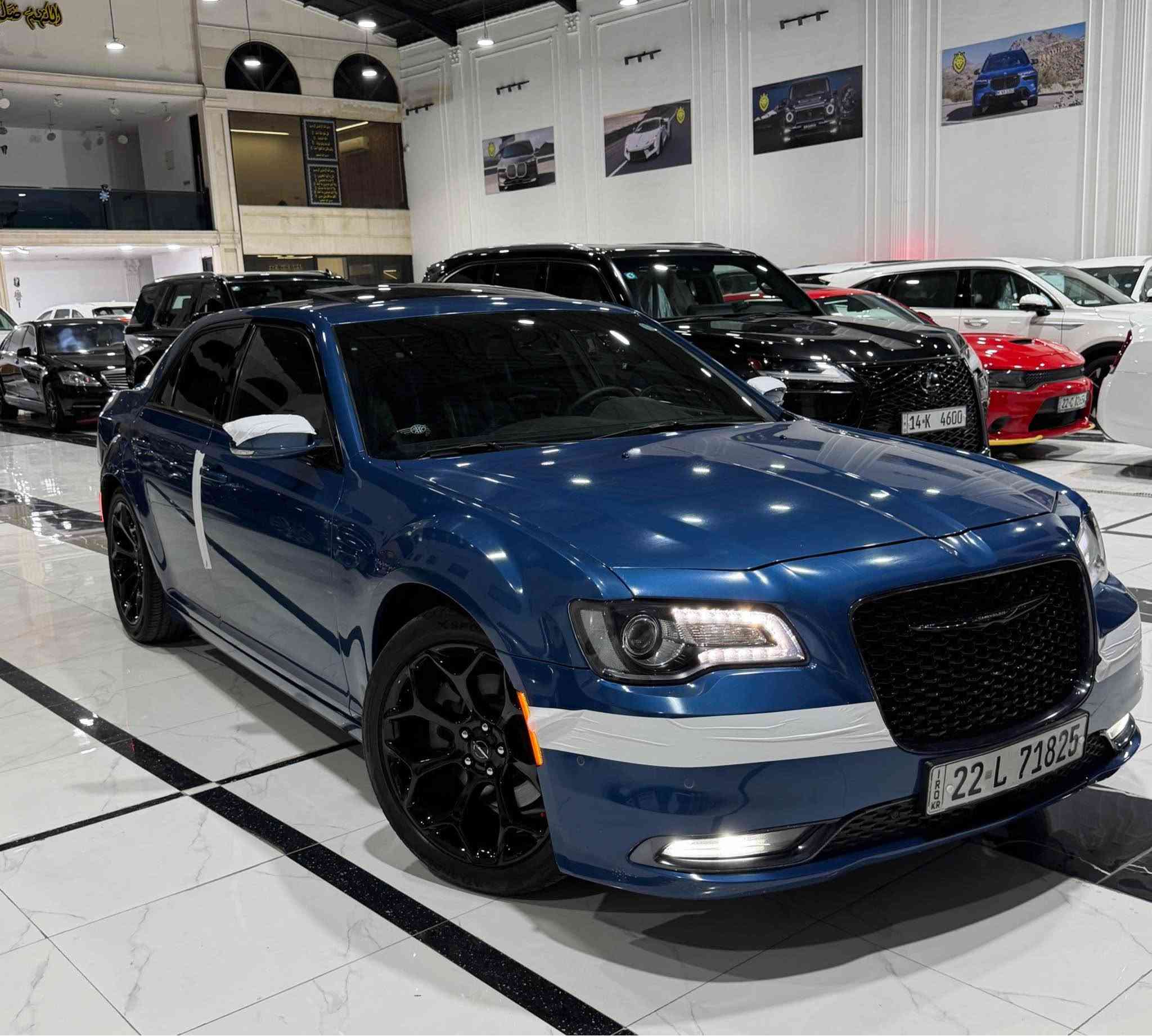 كرايسلر  اوباما 300S                  (وكاله هارلم السياره ) مغلفه PPF
ام رادار و البردة خلفيه كهرباء 📍
الموديل :2022 . (خليجي) . 
العداد :   50 الف كيلو   .
‎المحرك : V6 . 3.6L . 
. 
‎(السياره مكفوله من الصبغ و التبديل و البارد )
رقم اربيل
 ( الون بحري المميز 💙📍)
 فول الفول 1/1 
المواصفات :
بردة خلفيه كهربائيه 
ردار امامي 
ردار جانبي 
* پانوراما . 
* رادار مع مانع تصادم . 
* نقطة عمياء . 
* حساسات امامية . 
* مصابيح امامية زنون مع LED . 
* ويل قياس 20 أنج . 
* حساسات خلفية . 
* بردة خلفية كهربائية . 
* شاشه كبيرة مع نظام ملاحة نفكيشن GPS .
السعر 335 بيه مجال مكان سياره بصره معارض القبله لاستفسار*********** البصرة, العراق
