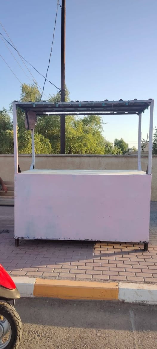 سلام عليكم ميز كامل البيع سعر مناسب عنوان العماره قضاء الكحلاء ***********
