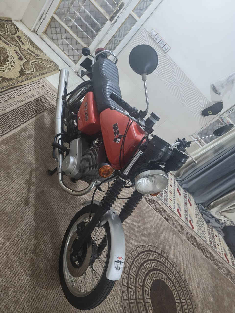 من رخصت مدير الكروب المحترم سلام عليكم دراجه  82 للبيع رقم وسنويه انكليزي بابل بأسمي مداور بنفس اليوم/ باقي تفاصيل اتصل وتدلل *********** مكاني بابل /.الكفل
