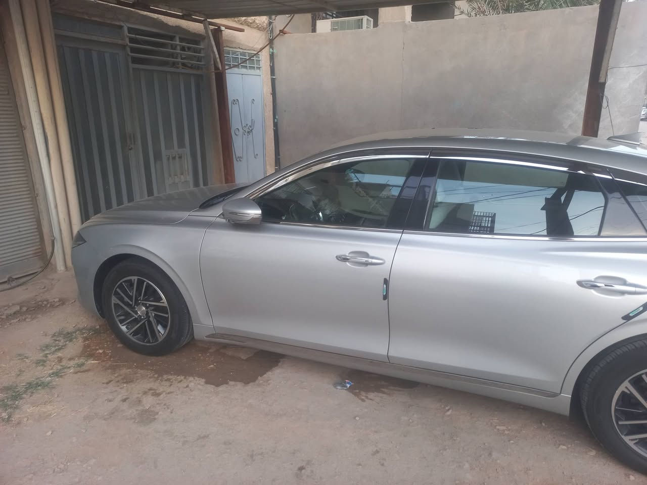 ازيرا هونداي غاز بلادي ٢٠٢٣ للبيع لون سلفر غاز  مرقم قادسيه جميع المواصفات بيهه
السعر ٢٠٥   مع المجال البسيط 
الديوانيه العروبه  ***********
