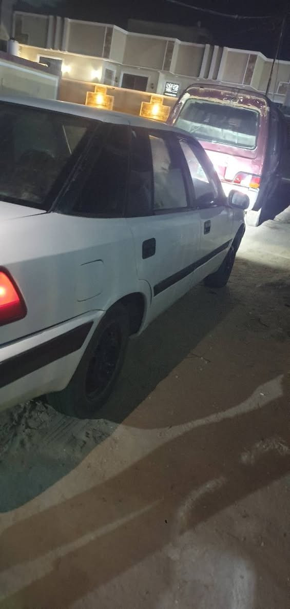 سلام عليكم اسبرو للبيع محرك مفتوح كير عادي سنويه ساقطه تاخذ مني صافي سعر ٢٣وبيها مجال لاتصال ع رقم ***********
