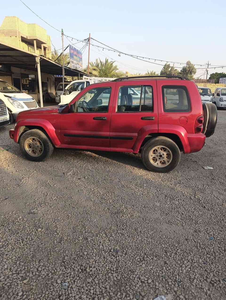 جيب 2007 رقم بغداد انكليزي 
مكينه وكير حداديه دواخل حلوه 
البدي بي شويه صبغات 
السعر 65 وبيه مجال 
العنوان طويريج 
***********
