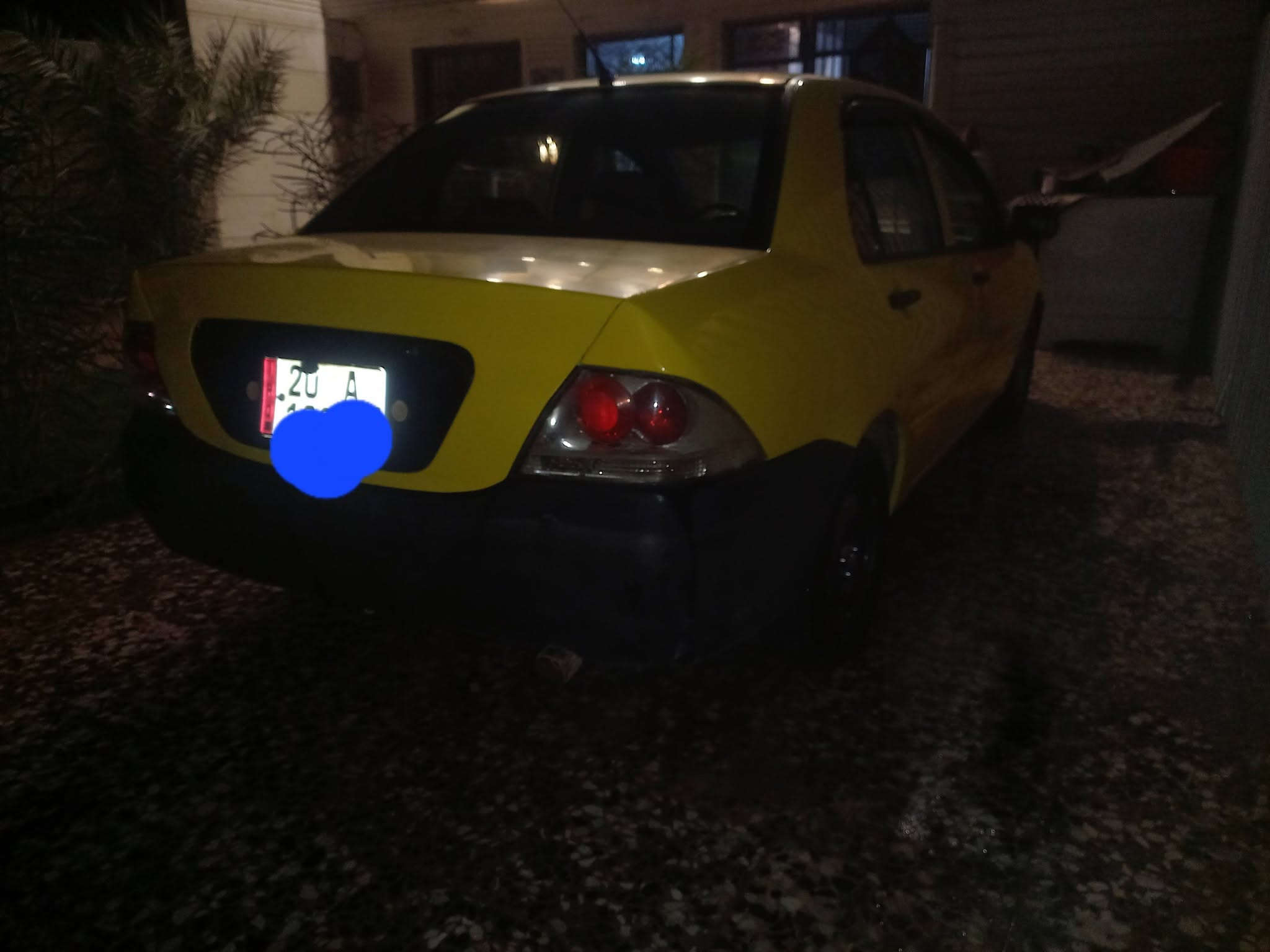 سلام عليكم اخوان لانسر شركه العامه اصلها ابيض ومصبوغه تكسي شركه محرك ٢٠٠٠بيها طخه خفيفه بل ليه لخلفيه ماواصله الحوض بس ليه ضهر صندوك ودعاميه ومكان الكيلون مصلحه وجاهزه محرك كير صدر تبريد تدفئة كفاله مصفره هيئه وغرامات سنويه جديده تحويل ثاني يوم  سياره كبل للشارع ماعوزها شي كير عادي سعرها ٥٨ وبيها مجال بسيط اي استفسار اتصل على الرقم ***********  مكان بغداد دوره

