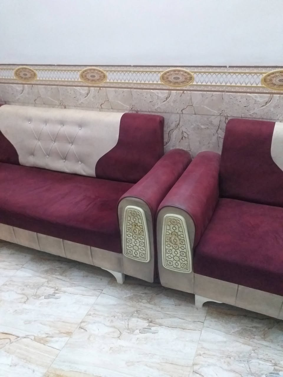 سلام عليكم 
تخم لبيع ١٠ مقاعد نظيف  
اتصال ع الرقم ***********

