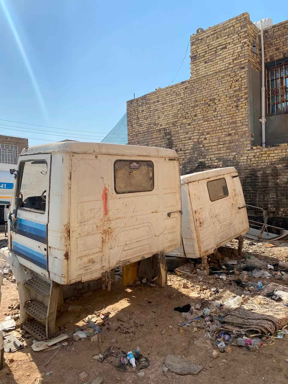 للبيع قماير سكانية 112 عدد 2 دشبول  دور 
العنوان : الديوانية (( ثنينهن بـ مليون ونص ))
الرقم : ***********
