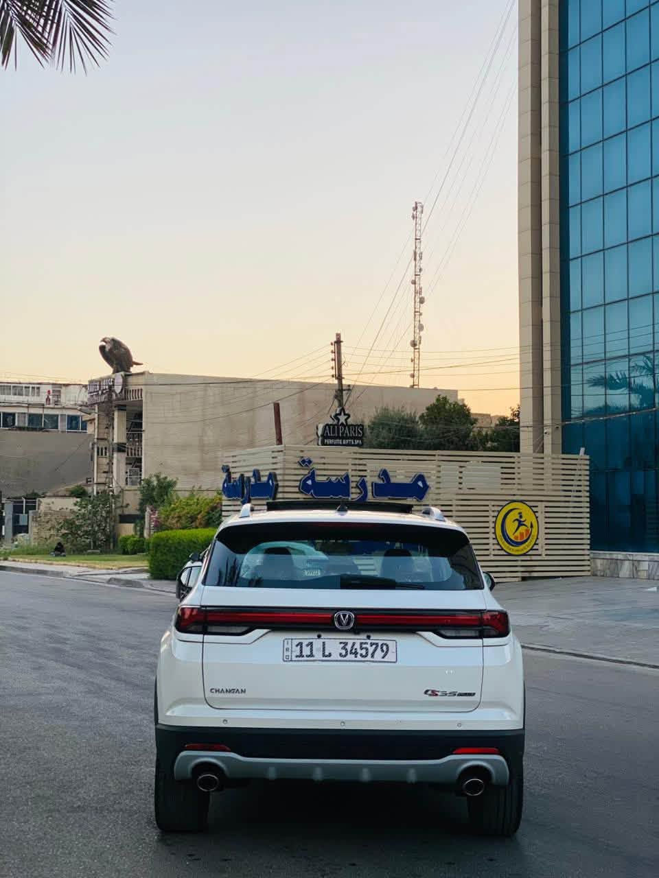 🚗 شانجان CS35 بلس –موديل 2025 🚗
✅ تحويل مباشر وباسم المشتري
✅ نقبل المرارس حسب القناعه
📍 الموقع: بغداد/السيدية
أبرز المواصفات:
✨ سقف بانوراما
✨ شاشات لمس
✨ صندوق كهربائي
✨ أزرار تحكم باللمس
✨ رادار + الحفاظ على المسار
✨ مقاعد كهربائية مع التدفئة والتبريد
✨ قيادة ذاتية
✨ كاميرات 360°
✨ نظام كاميرات 3D
✨ كاميرات مرايا جانبية بدقة 4K
✨ حساسات 360°
✨ هاند بريك كهربائي (زر)
✨ إنارة LED أمامية وخلفية
✨ماشيه35

أنظمة الأمان:
✔️ نظام التحكم الإلكتروني بالثبات (ESP)
✔️ نظام مانع الانزلاق (TCS)
✔️ نظام منع انغلاق المكابح (ABS)
✔️ التوزيع الإلكتروني لقوة الفرامل (EBD)
✔️ نظام مراقبة ضغط الإطارات (TPMS)
✔️ التحذير عند مغادرة المسار
✔️ مراقبة النقطة العمياء
✔️ التحذير من الاصطدام الأمامي
✔️ نظام المساعدة عند صعود المرتفعات (HAC)
✔️ نظام منع الاصطدام
✔️ وسائد هوائية أمامية وجانبية
💵 السعر: خاص
📞 للاستفسار الاتصال:
***********
***********

السيارة نظيفة جدًا وجاهزة، والبيع للأشخاص الجادين فقط.
الشراي يتصل ويدلل، وإن شاء الله ما نقصر وياه.
