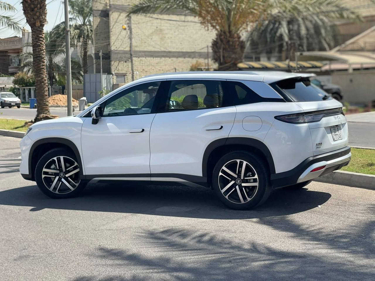 للبيع فقط

*سلام عليكم

*سونك ايل مديل 2025🚗 

*موصفات السياره

*  كرسي واحد كهرباء⚡ 

*5كامرات محيطيه🎥 

*لون الداخل جملي

*لسياره فتحه

*لسياره مكفوله كفاله عامه من الشخط او صبغ 
 
*سعر لسياره ٣٣ مليون

*عنوان بغداد البياع معرض حجي خالد

*للاستفسار :***********
