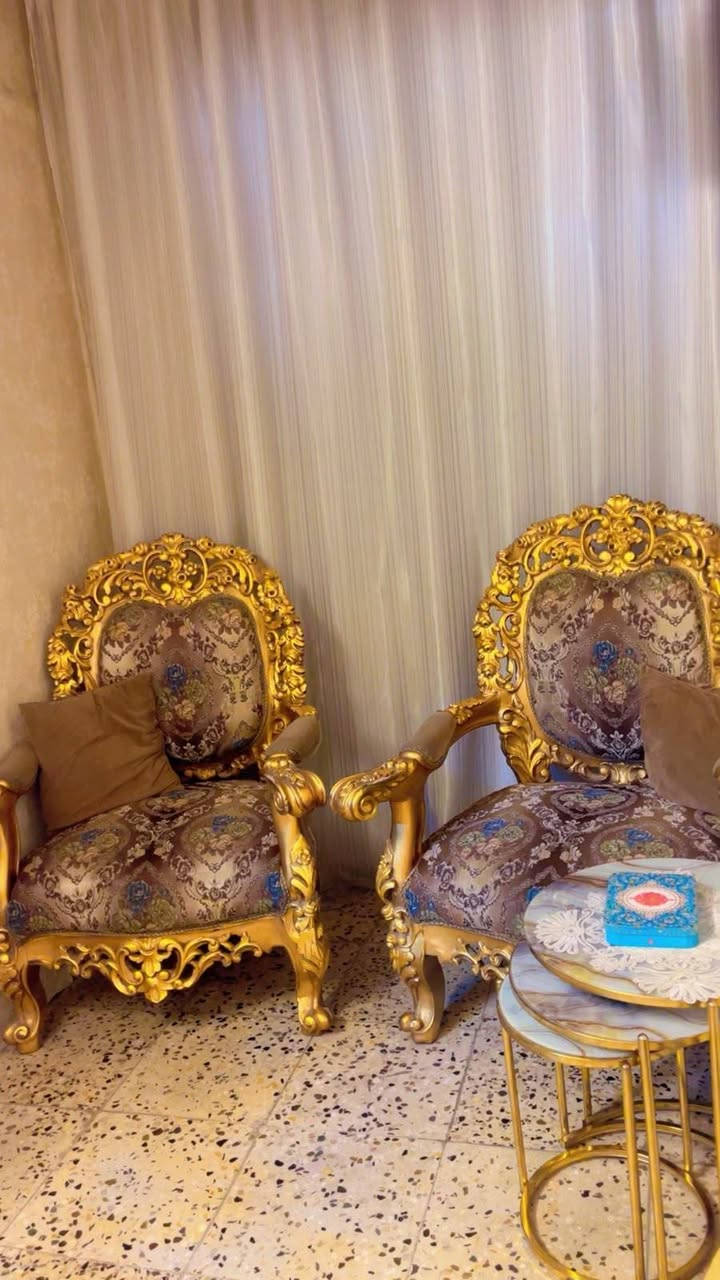 السلام عليكم
للبيع تخم مصري خشب اصلي درجه اولى 
٢_ كبار 
٤_ صغار 
١_طبله 
للأستفسار مراسلة الواتساب ***********
