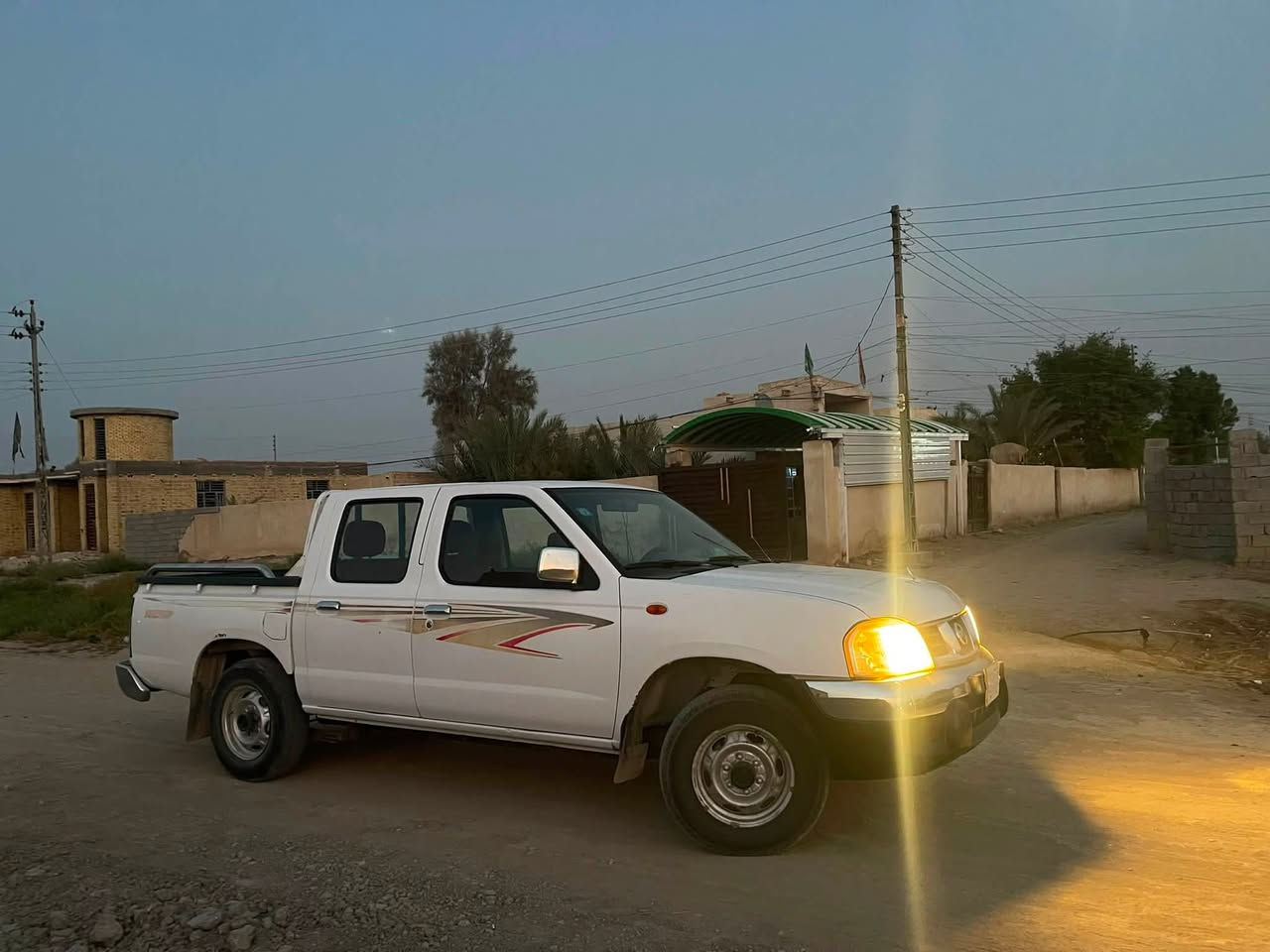 نيسان ١٦ للبيع كفاله عامه مكينه وكير تبريد حداده رقم بصره بسمي السياره جهازه مابيها نقص برغي 
المكان ذي قار دوايه 
السعر ١٤٧ بيها مجال قليل
***********
