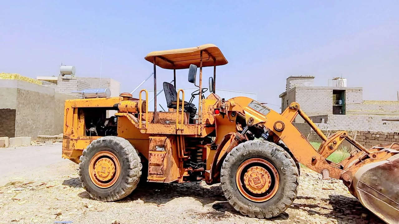 سلام عليكم شفل كاوسكي البيع حجم70 عادي موديل 79رقمه انبار الماني مشروع وطني محرك بي 102بلادي كشره بلادي مابي صبغ  كير تركم اكسلات  بلاديات بريك 4اويالى كيله جديده شراي يتصل تدالل ***********
