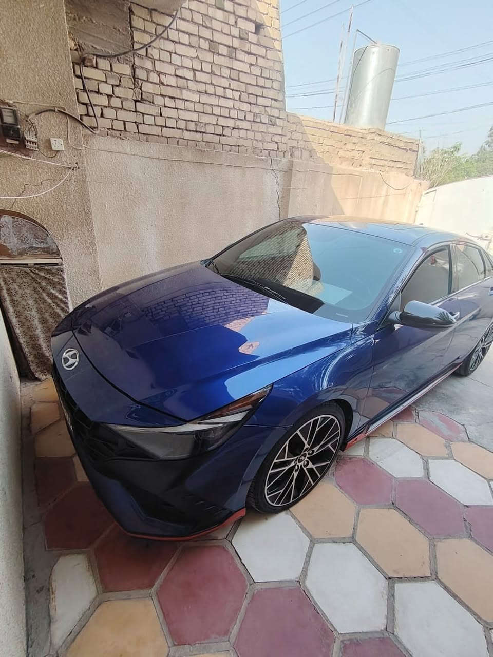 النترا N  موديل 23 السيارة مكفولة من الصبغ والبارد ولا قطرة مواصفات الN  معروفه مايحتاج اذكرهن إضافة السياره فتحة سقف وكير اوتو السعر 170 $ 
***********
