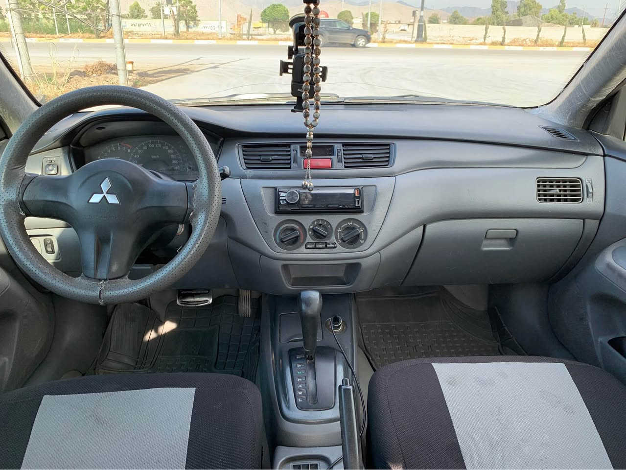 لانسەر 2008 ڕەقەم اربیل 
ئۆتۆماتیک مکینە بچوک 
سەنەوی2030
بێ کاڵ بونەوە 
4 جام کارەبایی 
قفڵ مەرکەزی 
گێڕ و مەکینە و تەبرید بەشەرتە
5 پارچەی بۆیاغە بێ ناو گرتن 
نرخی 64گەڵاو معامەلەیەکی کەم
شوێن چواقورنە
*********** رانية, السليمانية
