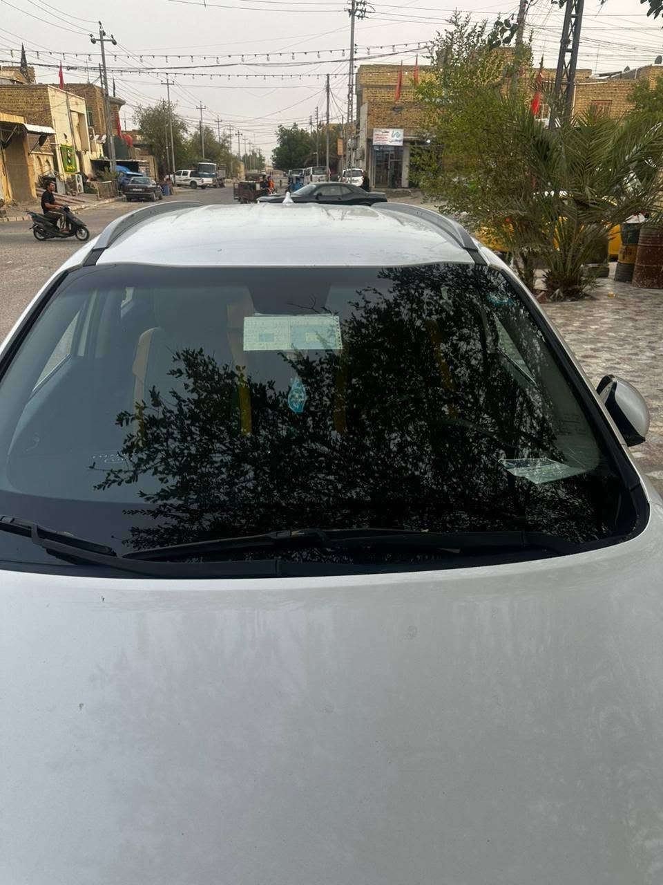 مكلف بالنشر اخوان سورنتو 17 خليجي مكفولة
6 سلندر 
7 راكب 
تبريد 3 قطع 
گازگيت مبدل وگالة 
بيه بارد ع كد اصبع بالباب الخلفي موضح بالصور 
ماشيه 200 km 
السعر 175 وبيه مجال قليل 
وباقي مواصفات السورنتوا المعروفة
العنوان العماره حي المعلمين الجديد ***********
