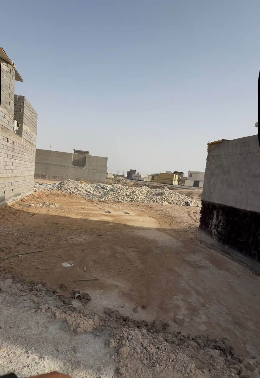 سلام عليكم 

قطعه ارض بسعر بلاااش بلاااش 😍📍 
190 متر 
الموقع خرافي 
ثاني قطعه عن السايدين مال شارع ٤٠

طابو صرف زراعي سند 25 بسم عراقي تتكاتب ويا مباشرتاً

العنوان أبي الخصيب مقابيل المحكمه الجديده مال ابي الخصيب
جميع الخدمات متوفره 
السعر 30 مليون و بي مجال للشراي 
لتواصل *********** صادق للاستثمار العقاري البصرة, العراق
