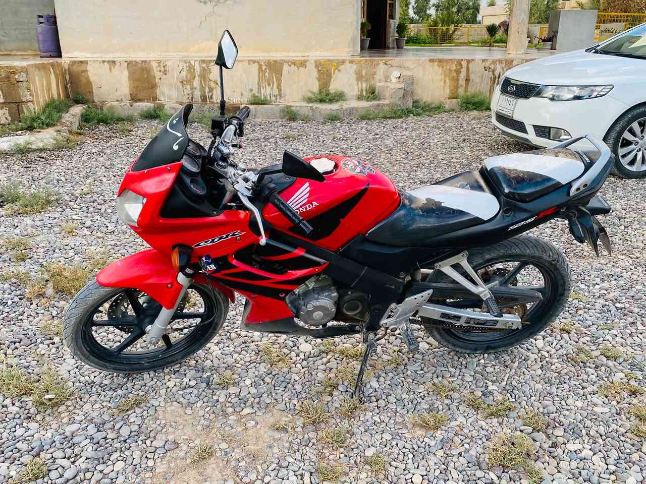 هوندا • CBR125R • ٢٠٠٤