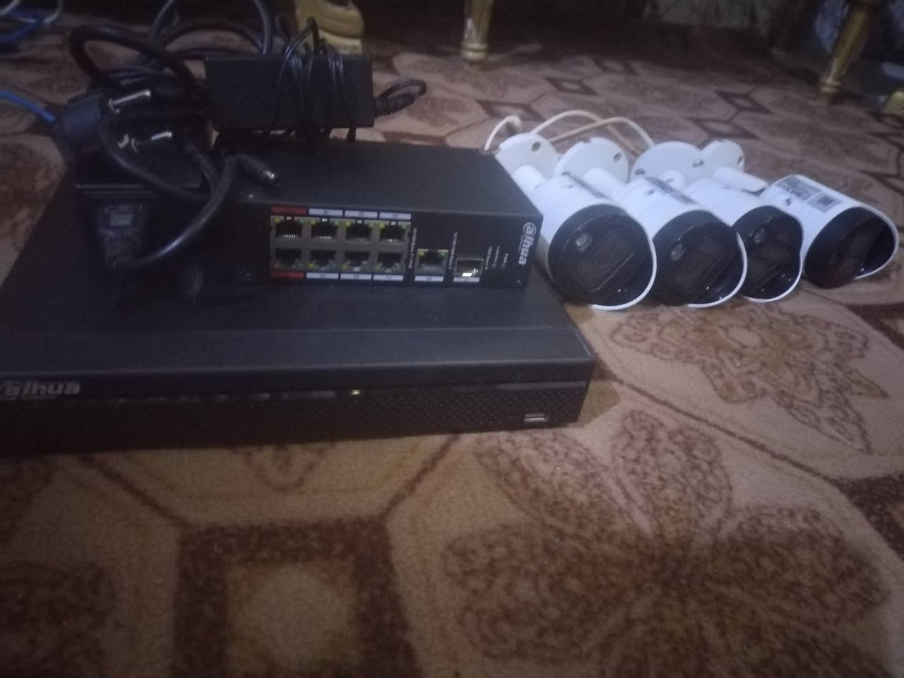 منظومه كامراة دهوا اصليه  انتبه اصليه لاتجاري ولا باب ثاني شرط اصليه نظام lp صوره فول كلر ملون ليلى نهاري تدعم الصوت أيضا  بث عالهاتف باي مكان تشاهد بيتك
السعر  ٥٠٠
بابل الحمزه الغربي
***********
