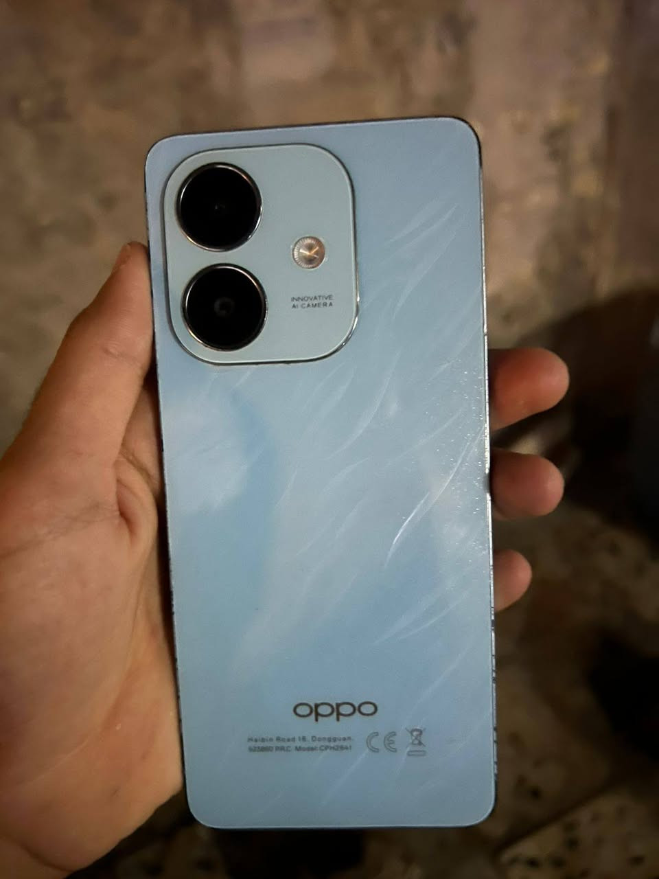 سلام عليكم.
جهاز oppo A3x البيع. 

السعر 100الف وبي مجال. 

الاستفسار عل رقم ***********.واتساب او تصال
