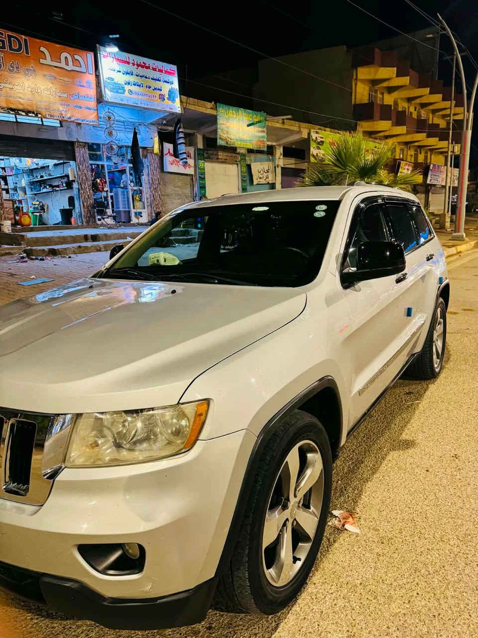 للبيع  جيب لاريدو موديل2011  رقم اربيل الجديد  وارد امريكي حادثها بنيد تبديل وصبغ الجاملغ الامامي بدون أي ضرر داخلي
#مواصفات_السياره
بصمه أبوب
شاشه كبيرة
كاميرا 
تحكم ستيرن جهتين
مثبت سرعه
لايت زنون عالي وناصي
تبريد امامي وخلفي
دواخل جلد+لونين
ويل كب  اصلي
محرك 6 سلندر
السياره جديده وجاهزه كير محرك تبريدة ثلج تخم تاير  استخدام شخصي
حداديه 75%
رقم الهاتف
‏***********
