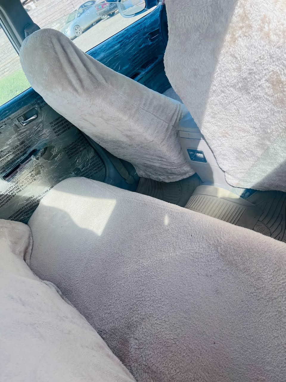 السلام عليكم للبيع جيلي موبل موديل13 باسمي رقم صلاح الدين دولي شرط التحويل گير ومحرك شرط صدر نص عمر والباقي شوف العين السعر40 وبيه مجال
***********
