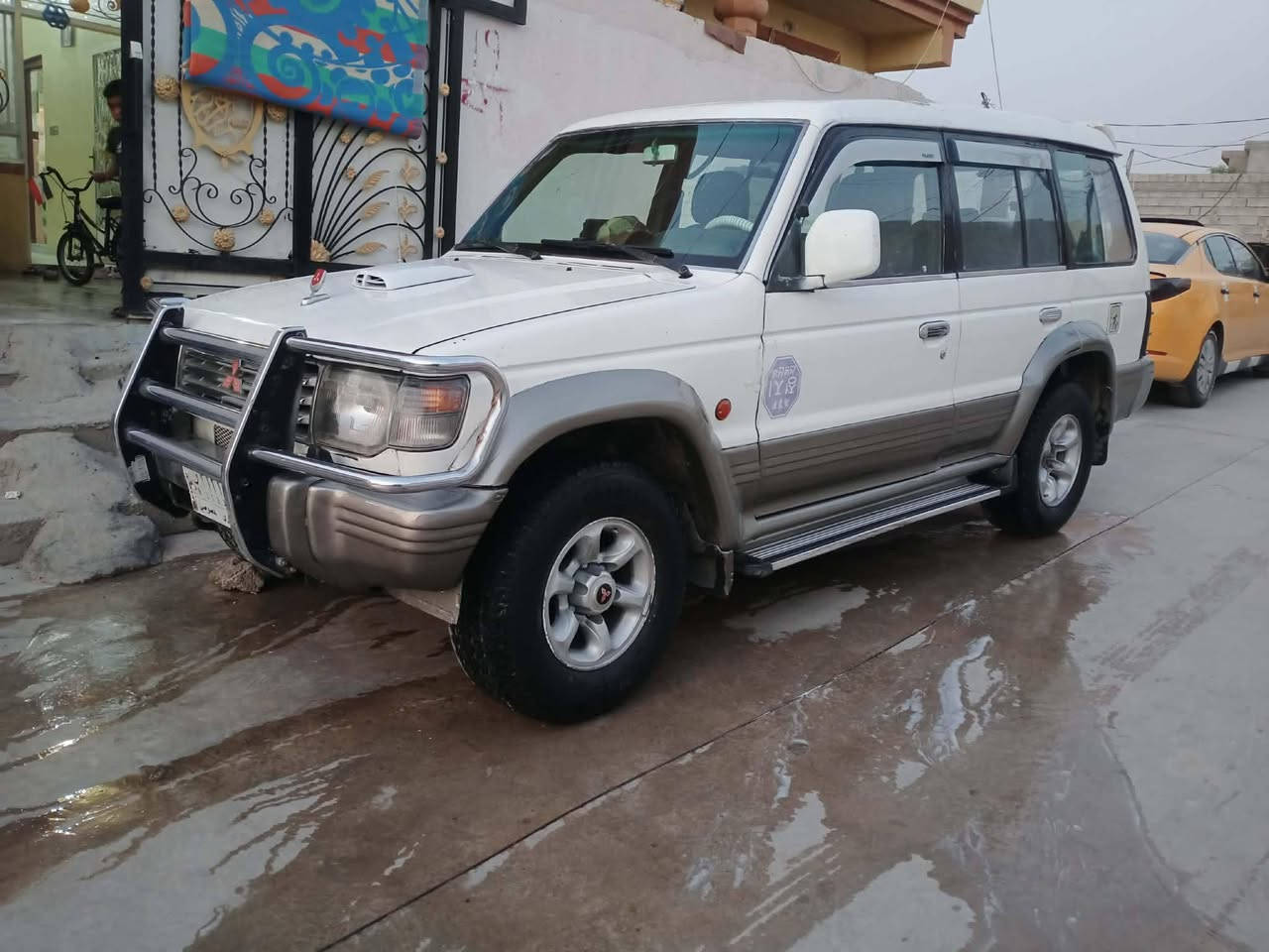 سلام عليكم باجيرو موديل 95 رقم نينوى مشروع وطني مكينه وكير بلاد جدد تخم تاير جديد صدر جديد باتري جديد كهربائيات كلها شغاله داخل جديد مابيها اي نقص سعرها 43 وبيها مجال قليل مكاني ديالى جلولاء رقم ‏‪***********‬‏

