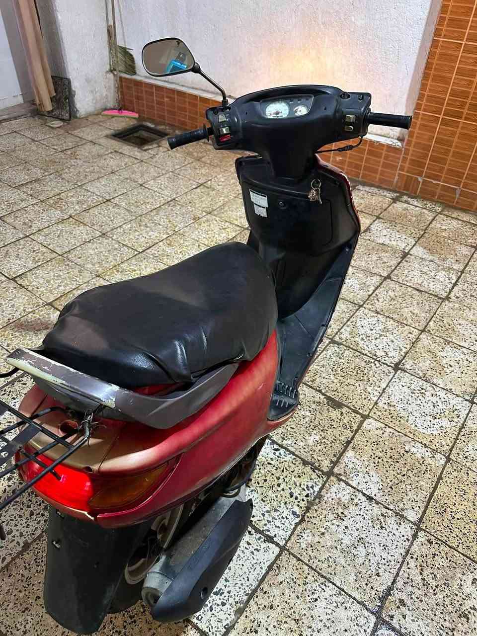 للبيع فراشه نضافهً شوفت عينك الدراجه خير من الله مكاني نجف 300 بيه مجال بصيط حك الجيه دراجه تشتغل هندر وسلف شراي طب خاص 
***********
