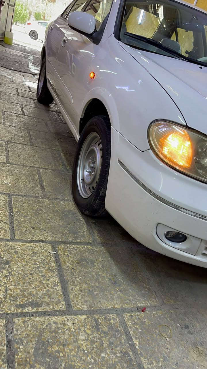 سلام عليكم  البيع نسان صني موديل 2009 السياره كفال عام ماعد صبغ شبر وحيد بلا جملغ الخلفي السياره جهز من كلشي تبريد ثلج  حداديه مكينه وكير جديد السياره بسمي رقم بابل مشروع وطني  السياره جهز من كلشي  السعر 105 وبيه مجال مكاني بابل كفل ***********
