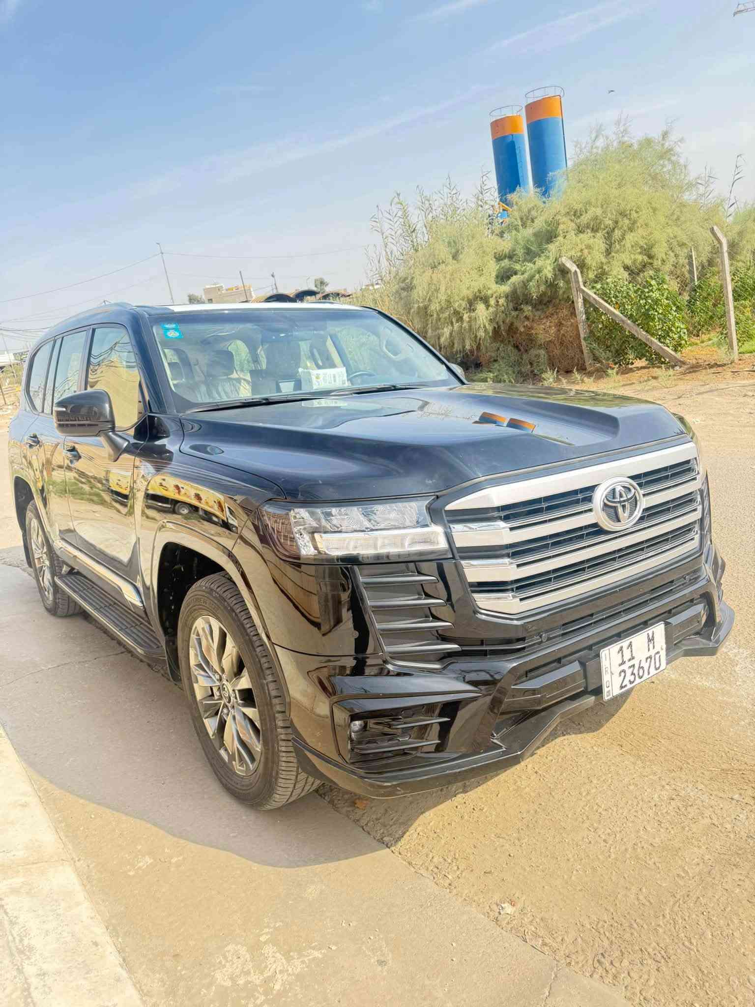 لاندكروز 2023 
لاندكروز للبيع موديل 23 مواصفات بريم مكفولة كفالة عامة رقم بغداد ماشية 6000  كم يعني زيرو وبعدها بوضع الوكالة مابيها اي ملاحظة سعرها 65000 $ مكانها ديوانية اي استفسار 
***********
