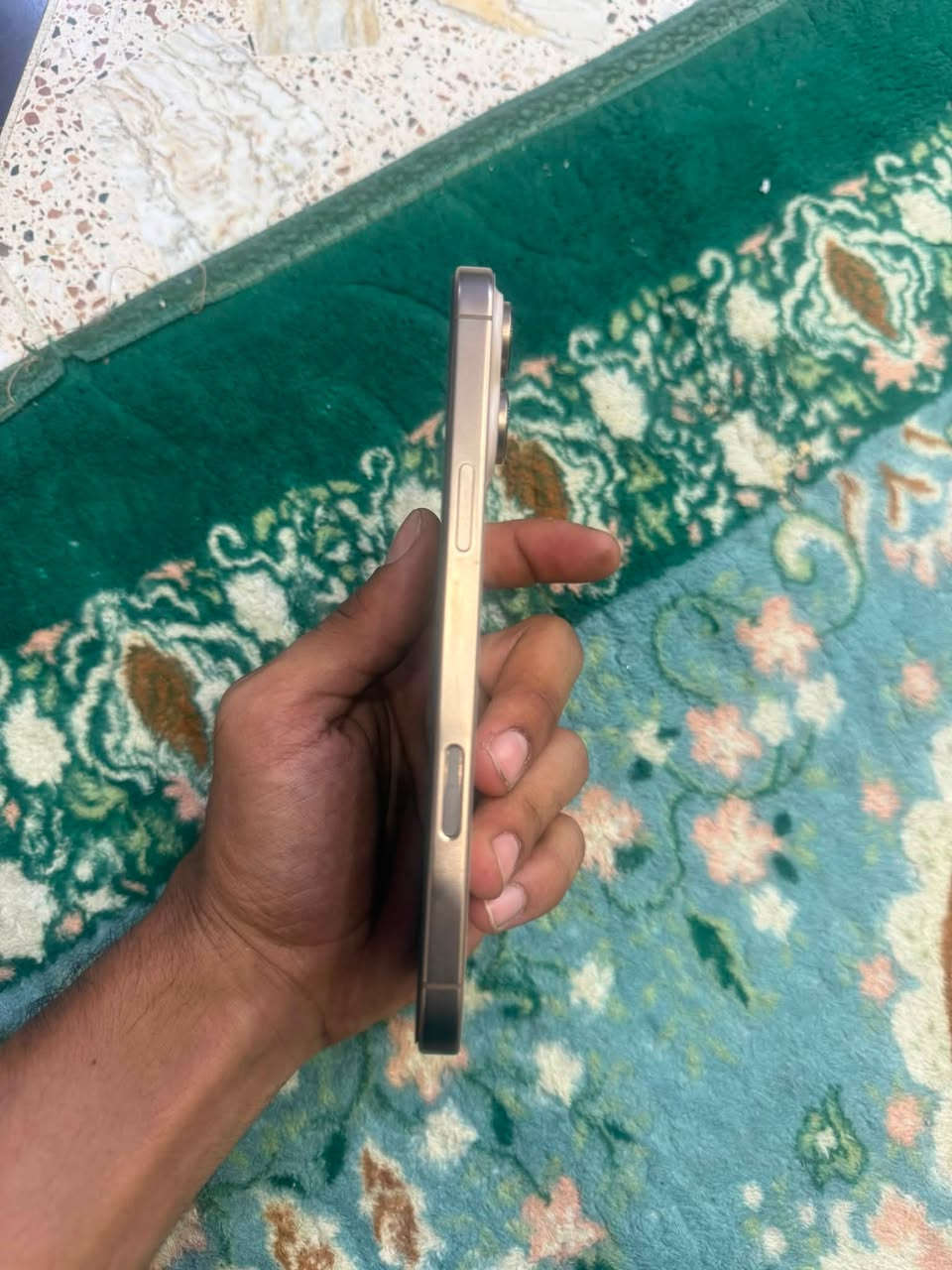 ايفون16 برو ماكس
نظافه 100/100
ذاكره256
بطاريه89
عدد الدورات380 
جهاز شرق اوسط 
جهاز وتر وين ماتحب افحص 
سعر1325 وبي مجال 
مكاني بغداد جسر ديالى 
استفسار ***********
