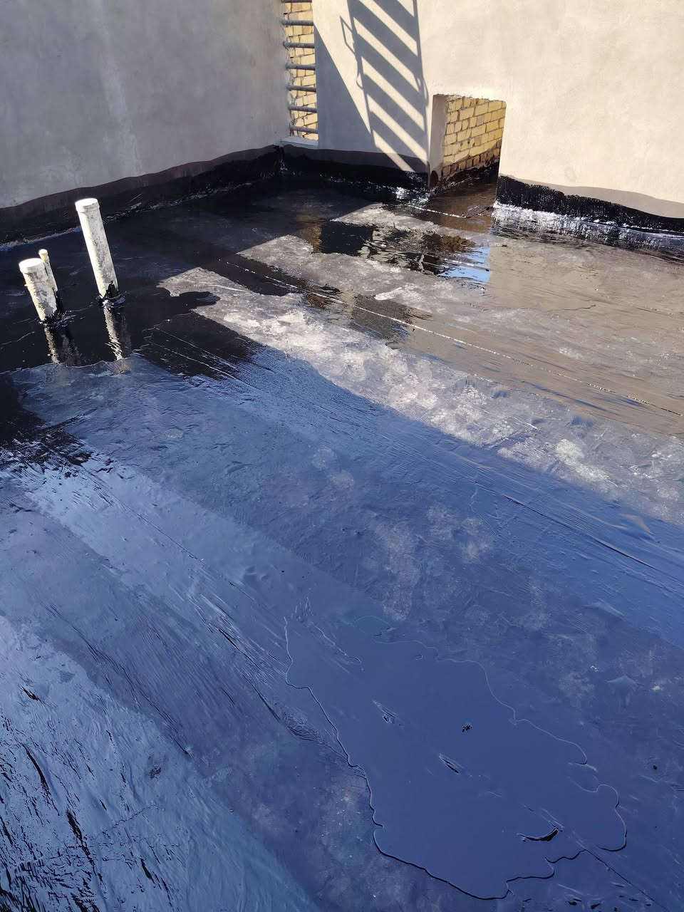 #أستلام مهندس #فلوسك_عندك_لمن_يكمل_سطحك 💸
تم إنجاز السطح حسب المواد المطلوبة: زفت + فلانكوت + نايلون + اشتايكر السماوة
✂ كص كوسره
✅ شرط الفحص بالماء + استلام من قبل #مهندس_كرسته
🔧 صيانة الماستك والأسطح القديمة متوفرة

📍 متواجدين: الناصرية – أقضية ونواحي
📞 للاستفسار: ***********
