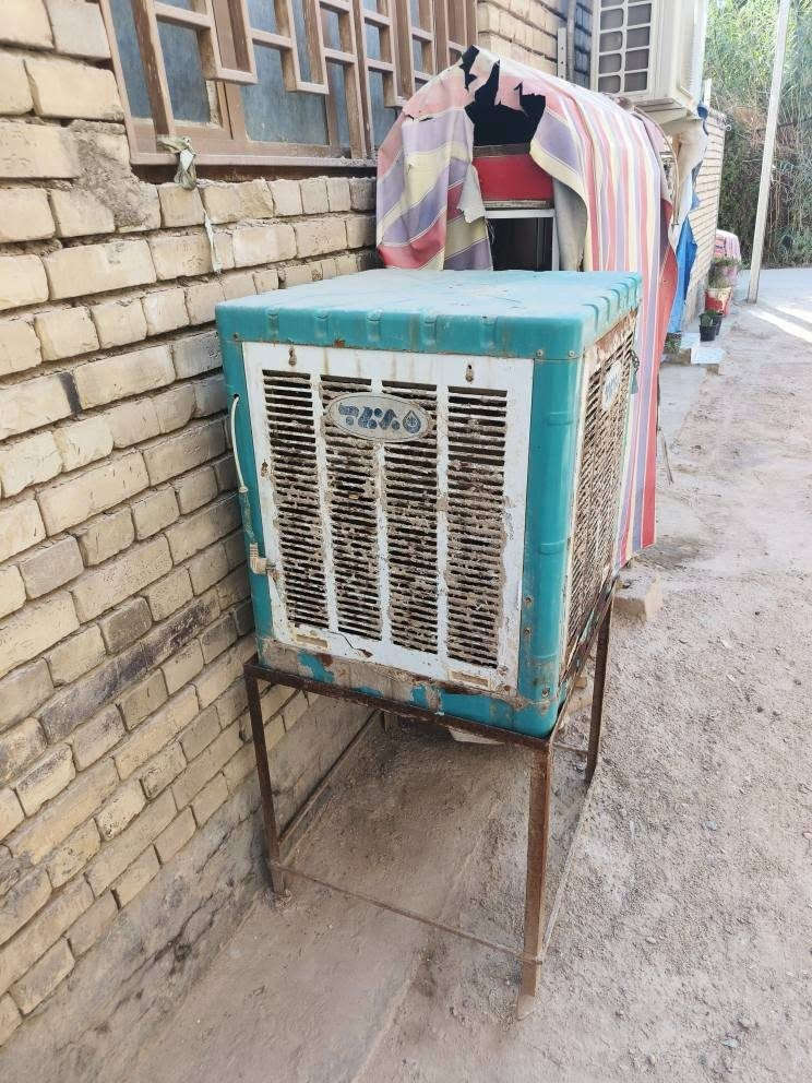 مبرده شغاله تبريد ثلج مع ميز حديد كلهن 75 الف المكان كربلاء الاستفسار *********** كربلاء, العراق
