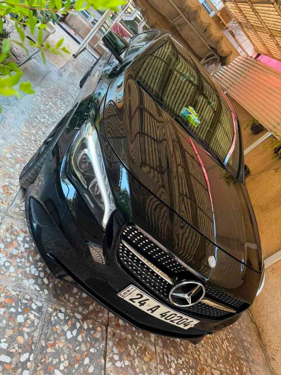 السلام عليكم 
مارسدس cla250 موديل ١٦
بدون حادث سرقه كما موضح بلصور بدون ايرباك بدون دواخل بدون قطره صبغ القطع اصلي وبلادي مالته تروح للسونار فقط براغي مفتوحه 
رقم مميز 
السياره فول عدى البنرامه 
كشن كهرباء تدفئه 
شفتات كروز سرعه 
كار بلي اوتو ستوب هواي مواصفات بيه 
السياره بدون اي مسج 
بيع او مراوس سعر جدا مناسب وارخص من خواته بهواي 
العنوان بغداد حي الاعلام 
***********
