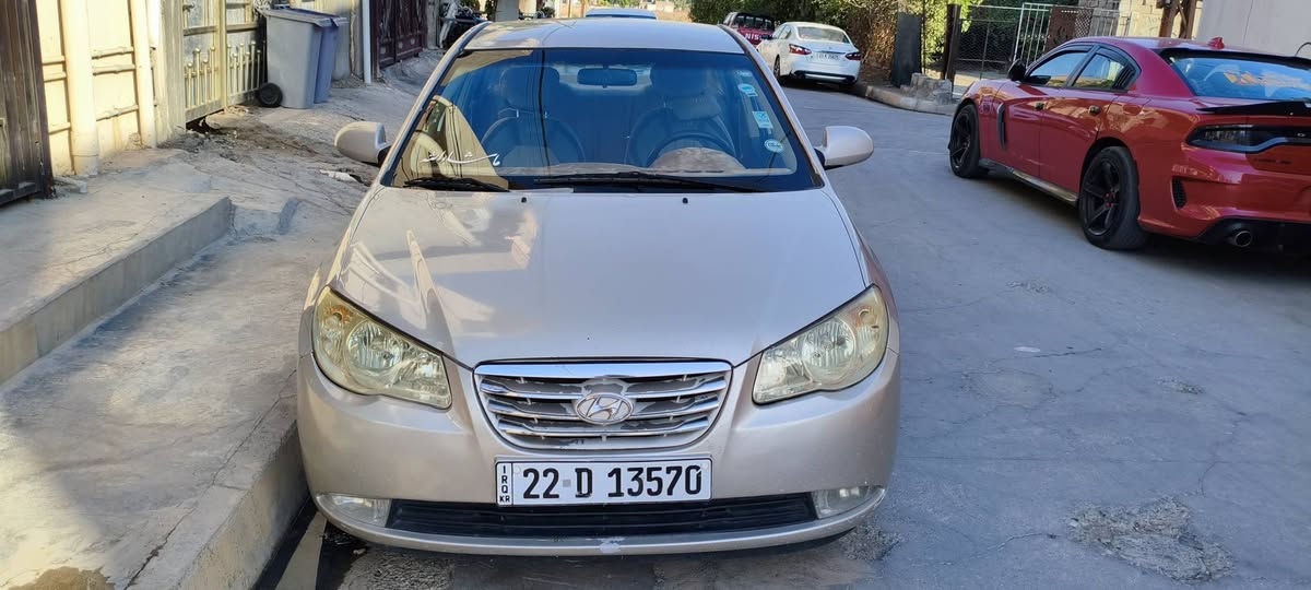سلام عليكم النتره موديل 9 محرك16 دكشين عالي بدون دواخل بدون تبديل شرط الفحص بيه شبر صبغ جامرلق امامي كير محرك تبريد مكفول حساسات شركه موجوده بيه بطاقه بانزين بيها صدر امامي خلفي جديد شاشه كامره كله شغال ومراوس ابتكسي هم يرهم السعر حيل مناسب لاستفسار ***********
