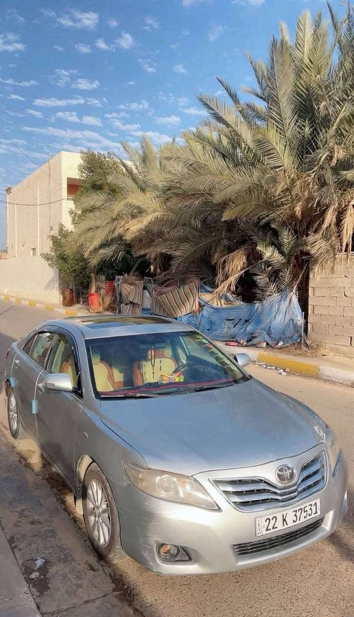 السلام عليكم كامري للبيع 2008خليجي فول مواصفات
مكانها الانبار الرمادي 
مصبوغه حزام 
وضربتها الجاملغ الخلفي الايسر 
تنته او فتحه سقف
وتحكم ستيرن
ومثبت سرعه 
يعني مواصفات كامله 
سعر 95وبيها مجال للشراي 
الهاتف/***********
ملاحضه/الي مو شراي لا يتعبني

