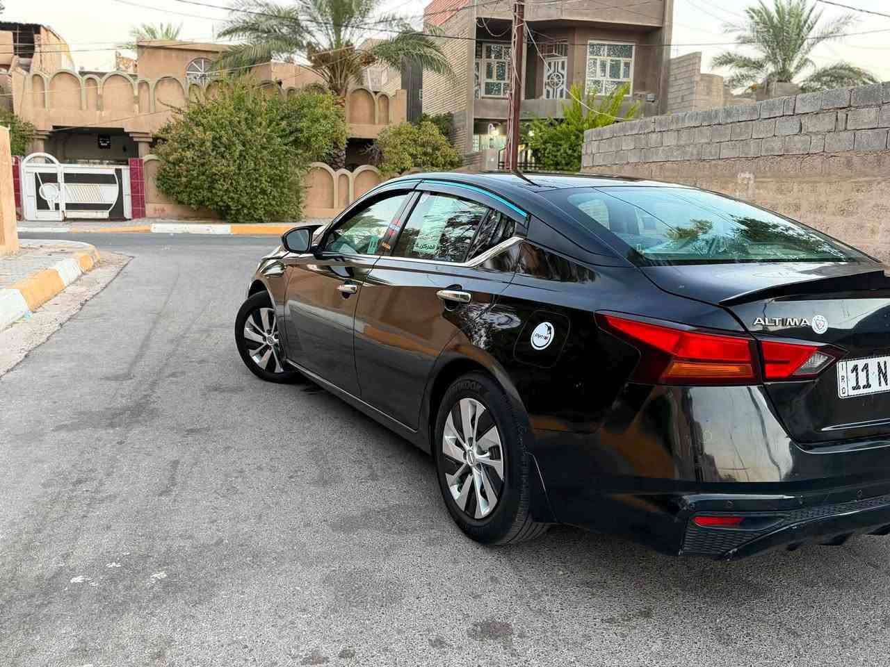 🚗 للبيع نيسان ألتيما. 2023  S   🚗
وارد أمريكي / رقم بغداد   بأسمي شرط التحويل  رقم الدولي الجديد هزه وفحص  كله جديد
محرك مكفول 🔧 / كير مكفول
تخم تايرات جديد مبدل
باتري جديد
صدر ع الوكاله كامل 
 حادث السياره طخه بسيطه يم الرقم الخلفي فقط والباقي كفاله عامه شرط  بدون ارباك 
 بدون فتح بجم كبس ع وضع الشركه  موضح بل 
  سونار  صفاح موس مكفوله كفاله عامه ماشيه 51 mi    (باقي السيارة وكالة)
مواصفات السيارة S شاشه جبيره . 
محرك 2.5 لتر / 4 سلندر اقتصادي وقوي تنفس طبيعي 
شاشة لمس وسطية 8 إنج مع بلوتوث و USB وكار بلي  
سستم كامل سبورت رياضي 
كاميرا رجوع خلفية 
نظام سبورت
لايت زنون +لد نهاري 
ستيرن رياضي D + كاربون فايبر 
بصمه تشغل 
مثبت سرعه  
رادار امامي وخلفي وجانبي 
توقف ذاتي وخروج ع المسار 
نظام أمان حديث (ABS / Airbags)
تصميم أنيق ورياضي بلون الاسود القطران      
سيارة كاملة مكملة تجي تفحص وتشوف بعينك كعدتها حلوه وسيارة ما تصرف عليها كلشي سعر 143 وبيه مجال 
مكان السياره ديالى بعقوبه   
***********
