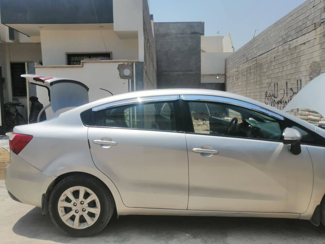 كيا ريو الفين 12 رقم نينوى انكليزي بدون حادث بيهه تقحيل وارد امريكي مكينه وكير شرط شرط تحويل سعر 75 وبيه مجال / ***********
