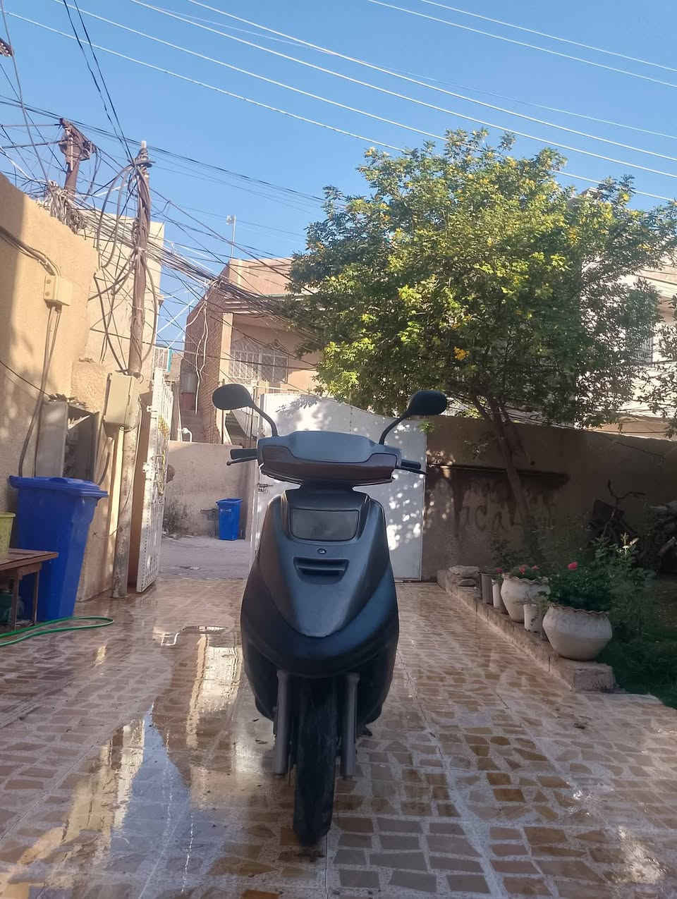 سلام عليكم 
دراجه فراشه فضائي لبيع سرعتها 140 تجي تفحص بيدك دراجه كامله اي نقص مابيها سعرها من اخير 350 قفل مكاني ديالى شهربان 
رقمي ***********

