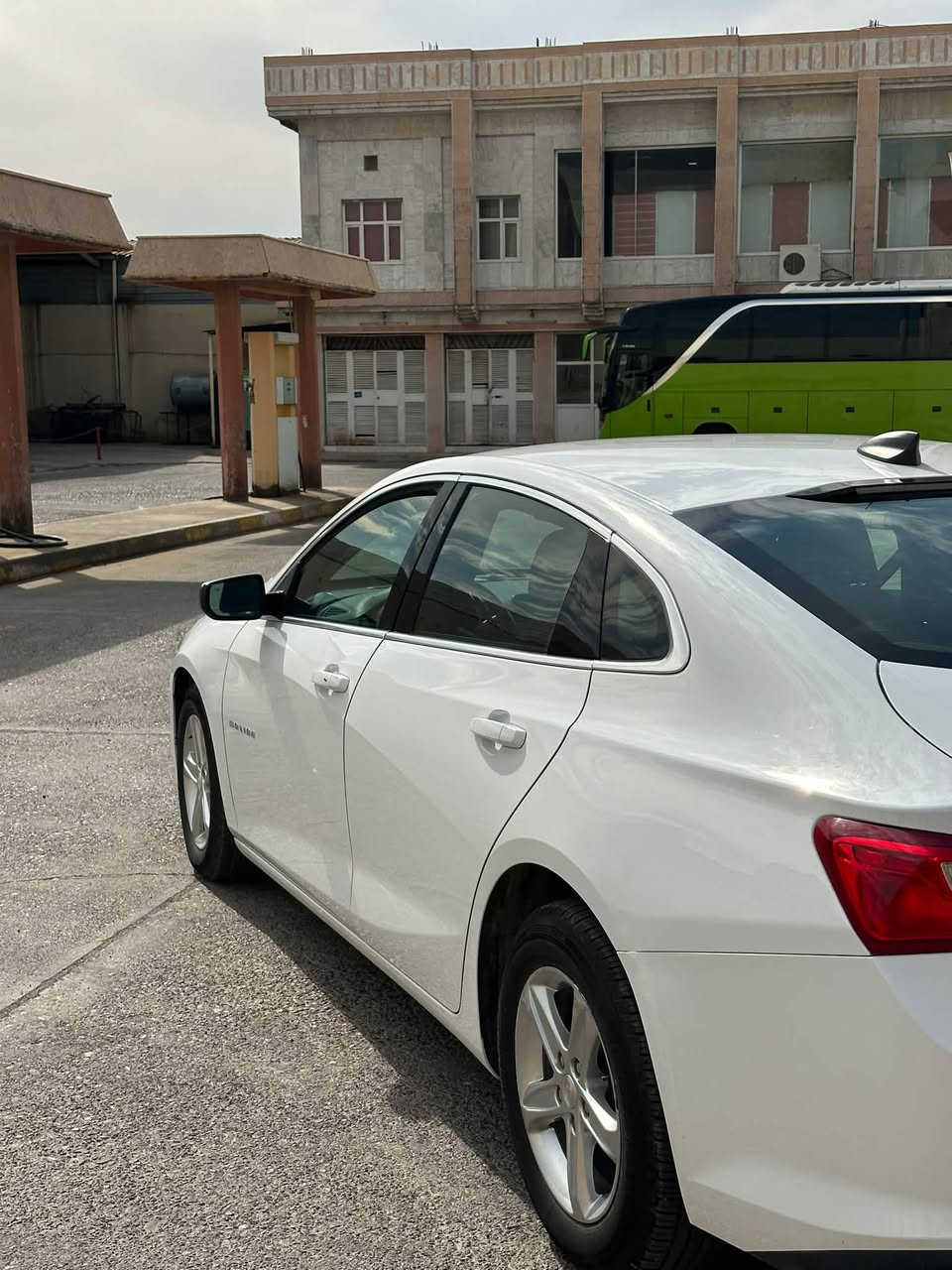 🚘 للبيع شفروليه ماليبو 2024 LS

سيارة مرقمة اربيل 

تحويل و غرامة شرط

🔹 Chevrolet Malibu LS
 🥢ضرر : فقط جاملغ كدام بدون دواخل بدون ارباك بشرط
🔹 السنة: 2024
🔹 المحرك: 1.5L Turbo – 4 سلندر🔹 
🔹 القير: CVT أوتوماتيك
🔹 الدفع: أمامي FWD🔹 
🔹 الجنوط: ألمنيوم 16 إنش
🔹 الشاشة: 8 إنش
🔹 Apple CarPlay + Android Auto
🔹 كاميرا خلفية🔹
🔹 نظام مانع التصادم والفرملة التلقائية
🔹 تنبيه مغادرة المسار والمساعدة على البقاء في المسار
🔹 تنبيه المشاة أمام السيارة
🔹 مثبت سرعة
🔹 مقاعد قماشية
🔹 مقاعد خلفية قابلة للطي 60/40🔹
✅ ممشى سياره 53000mil
📌 السيارة نظيفة وجاهزة للاستخدام.

💰 السعر: ______ خاص
📍 الموقع: عقرة .دهوك______
📞 للاستفسار: ______***********
