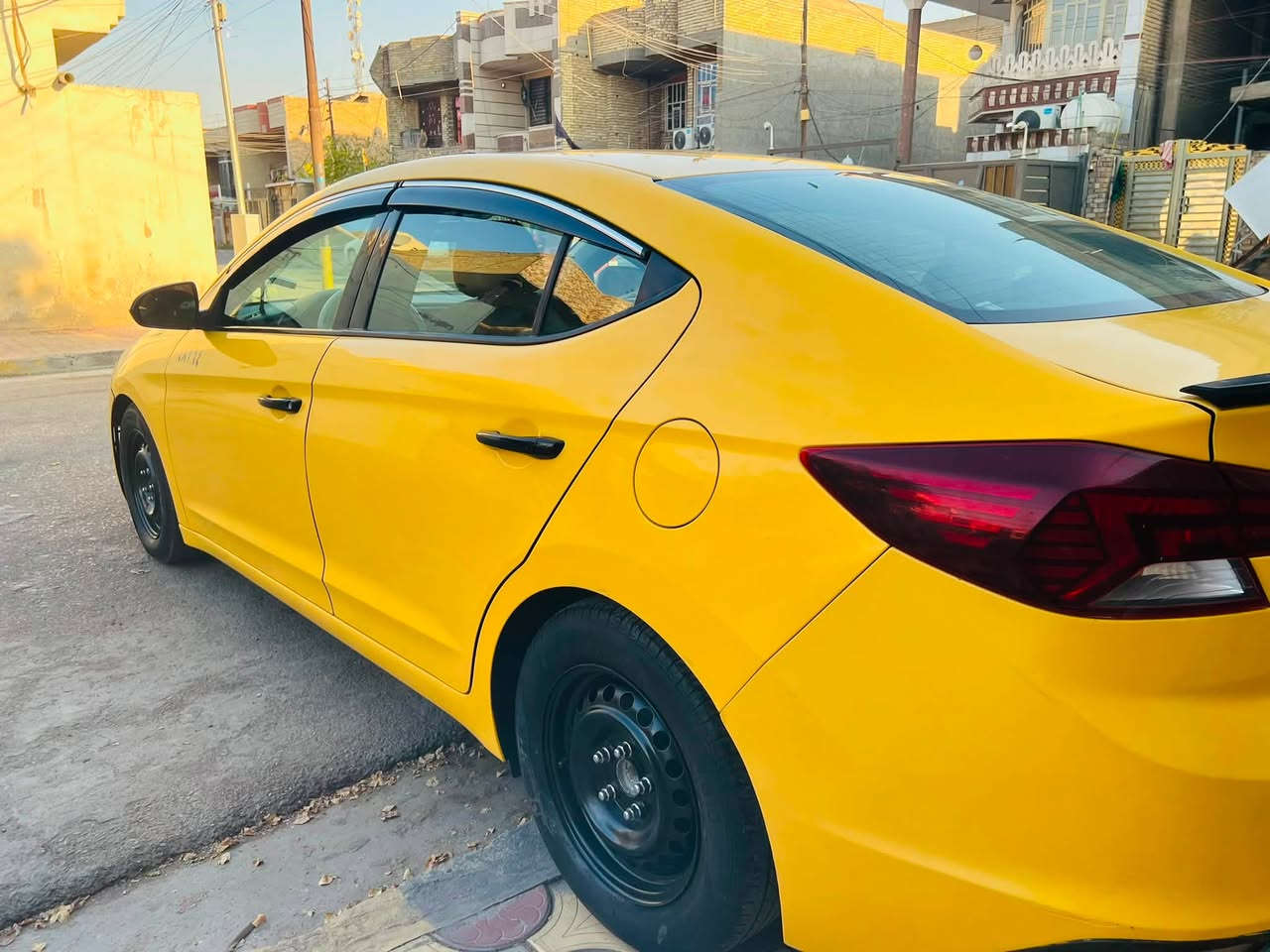 السلام عليكم
الانترا للبيع تكسي 

موديل 2019 

رقم بغداد دولي 

بسمي شخصياا 

حادثها فقط بنيد وجاملغ  

كير مكينه شرط 

تبريد ثلج 

صبغ اولى

صدر امامي خلفي جديد 

تخم تاير جواها جديد 

مدوشمه ارضيه وكشنات 

مكان السياره بغداد العبيدي  

للاستفسار ‭***********‬ تصل وبيك خير وتدلل
