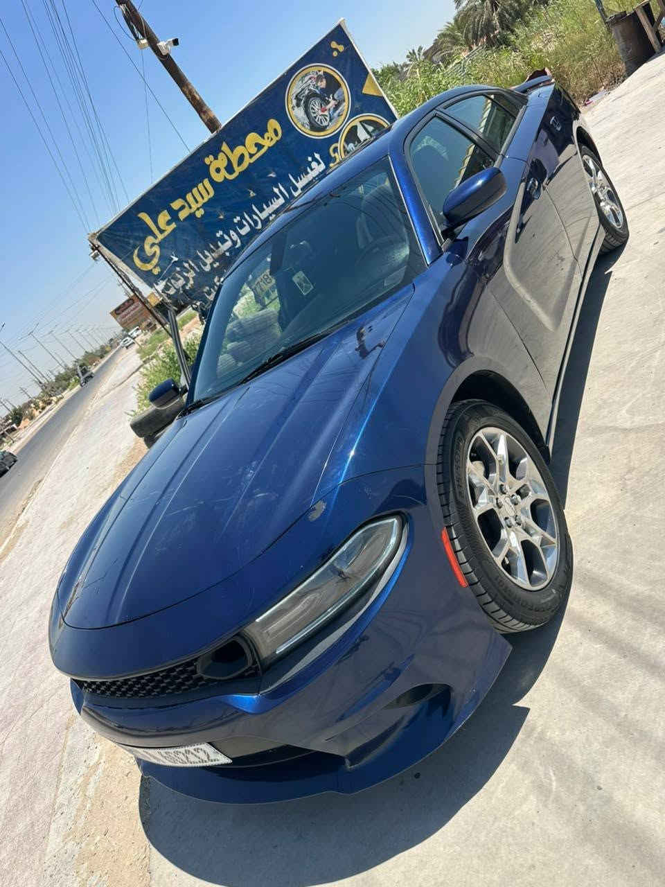 جارج 215
تخم تايرات حداديه كامله تربيد ثلج 
مكان السياره بغداد فور ويل 
السعر 135
***********
